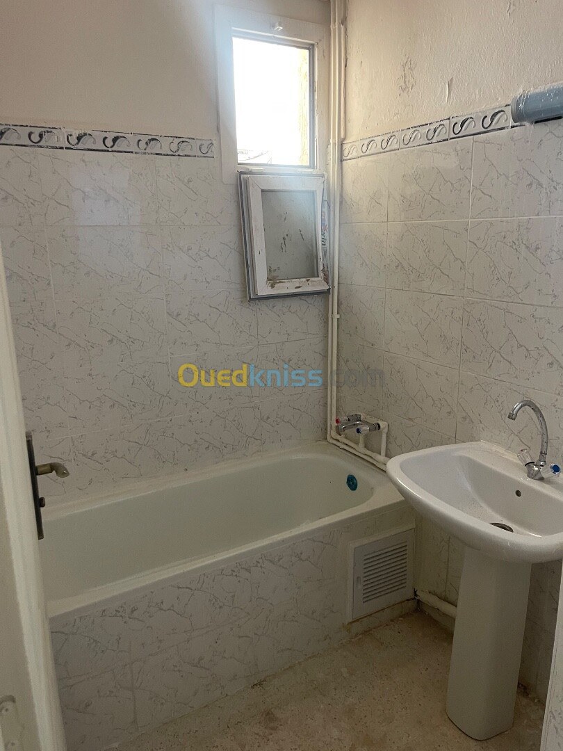 Location Appartement F3 Alger Mahelma