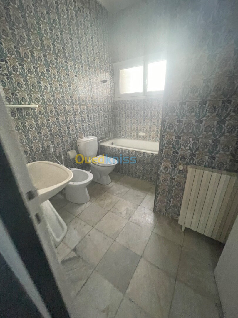 Location Niveau De Villa F4 Alger Hydra