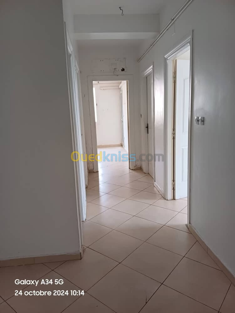 Location Appartement F3 Alger Ain naadja