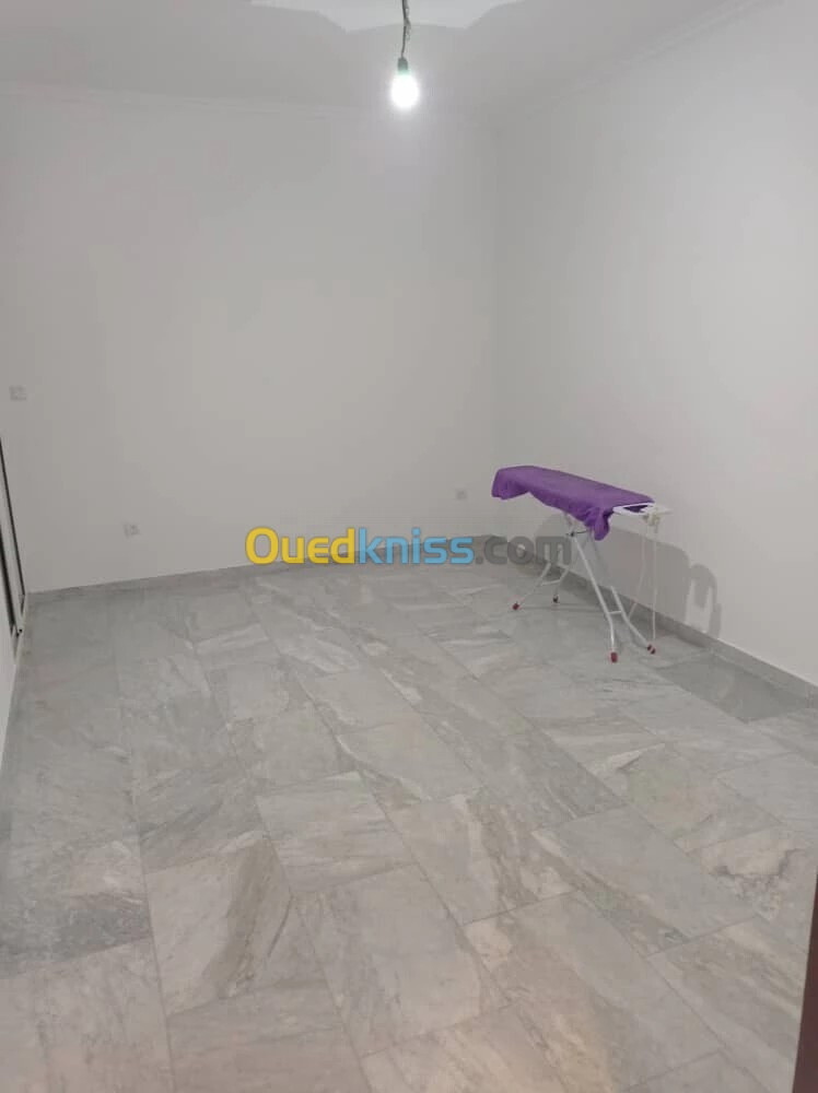 Location Appartement F4 Alger Hydra