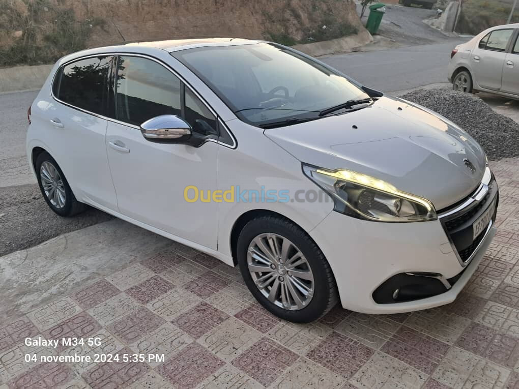 Peugeot 208 2018 Allure Facelift