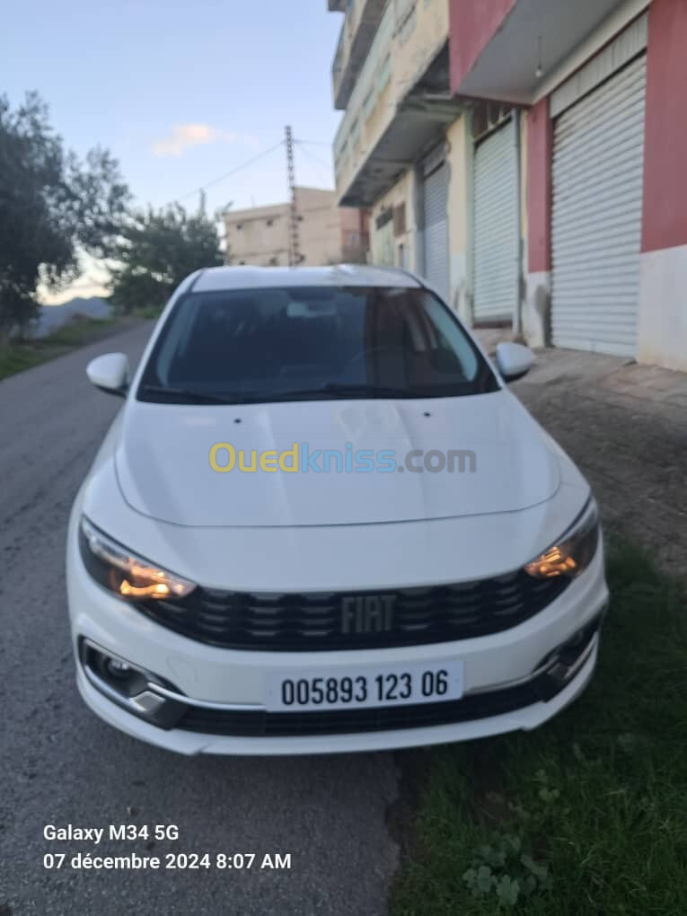 Fiat Tipo Sedan 2023 Hatchback