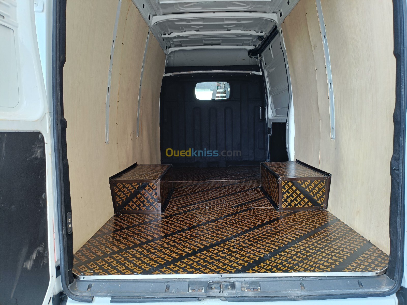 Iveco 35c15 tt options 2015