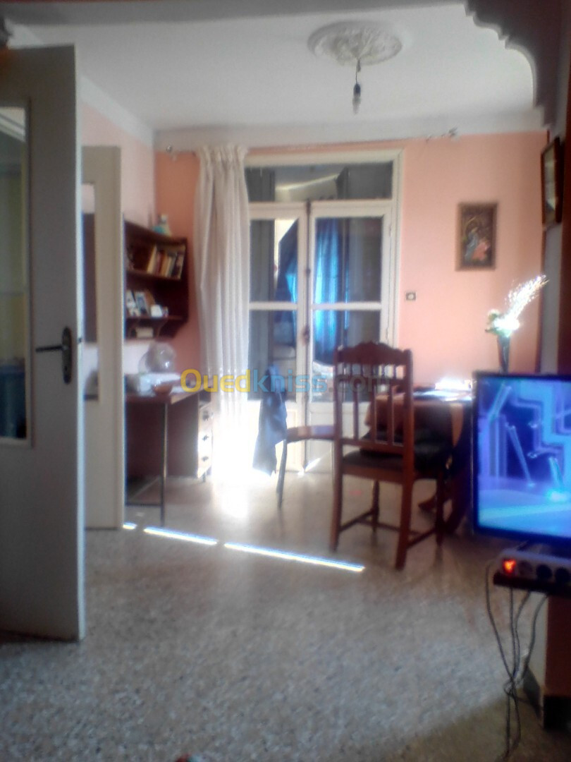 Vente Appartement F03 Tipaza Kolea