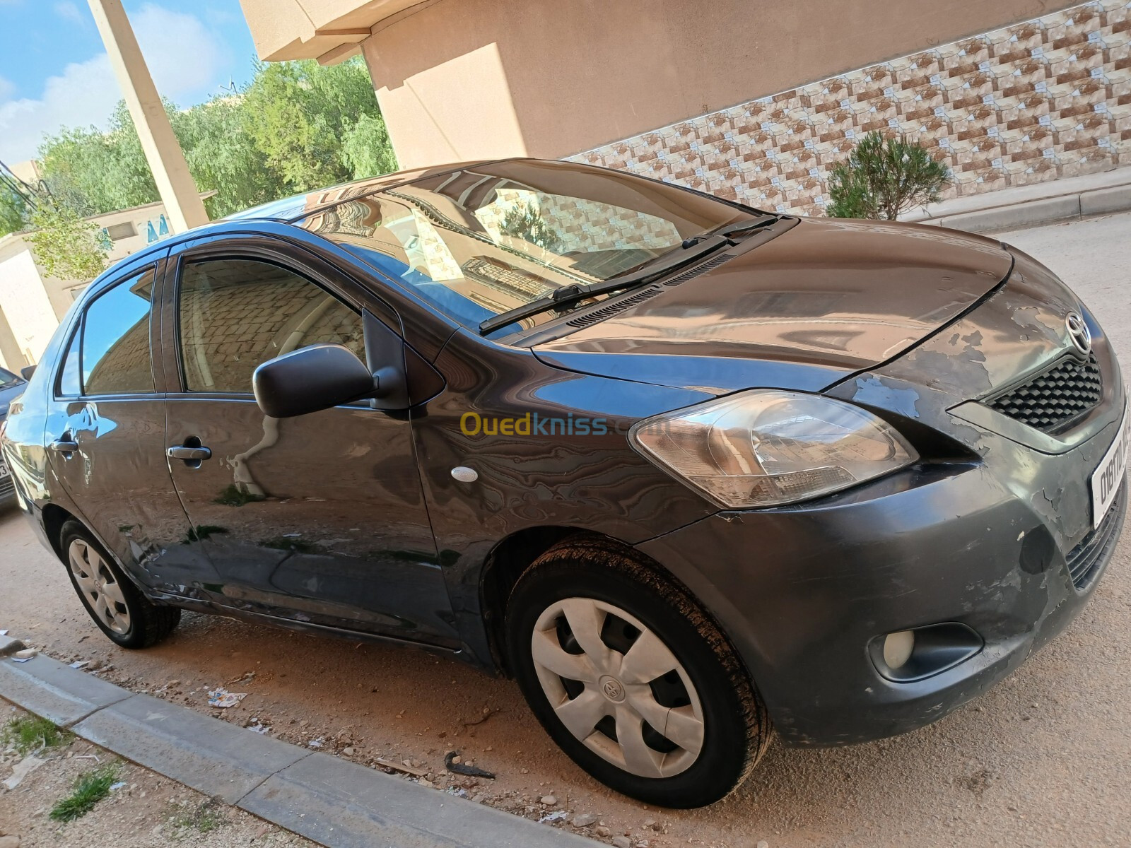 Toyota Yaris Sedan 2009 SD 23