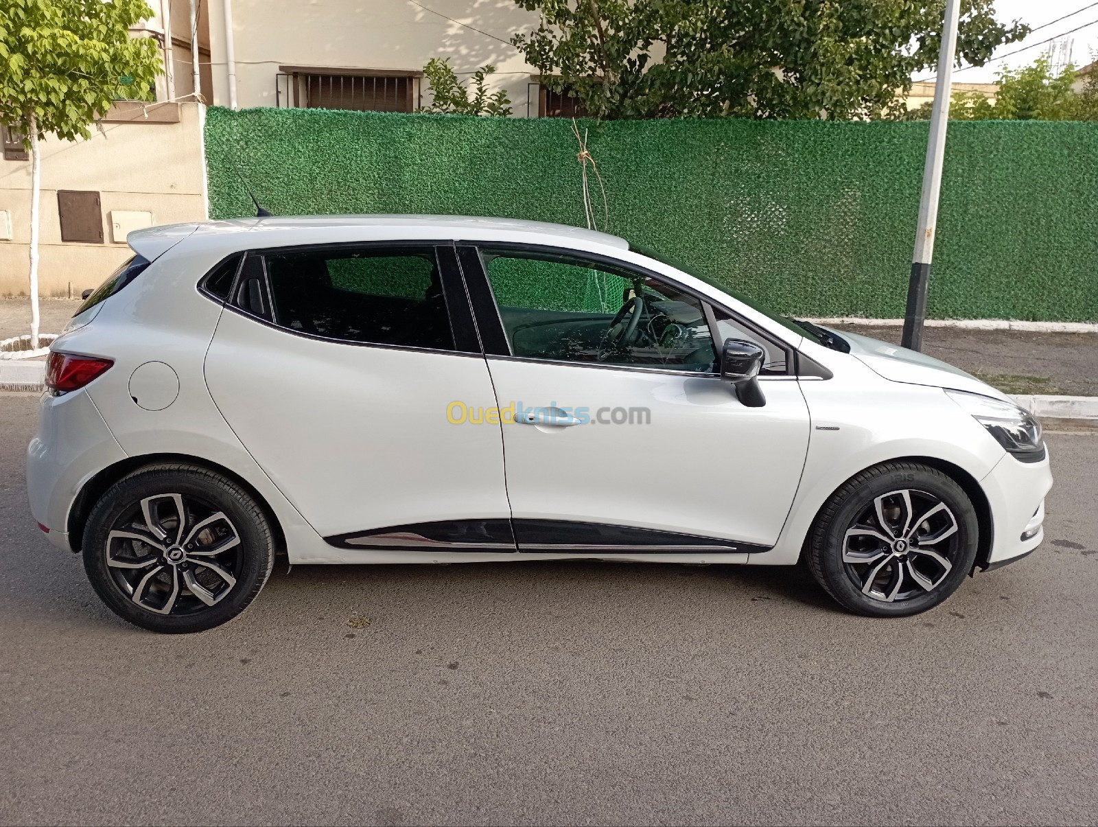 Renault Clio 4 2019 Limited 2