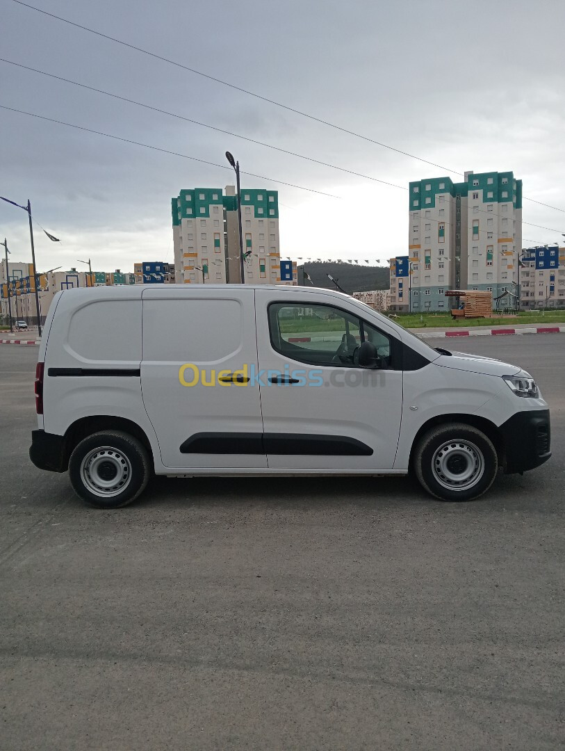 Fiat Doblo 2024 Algérie