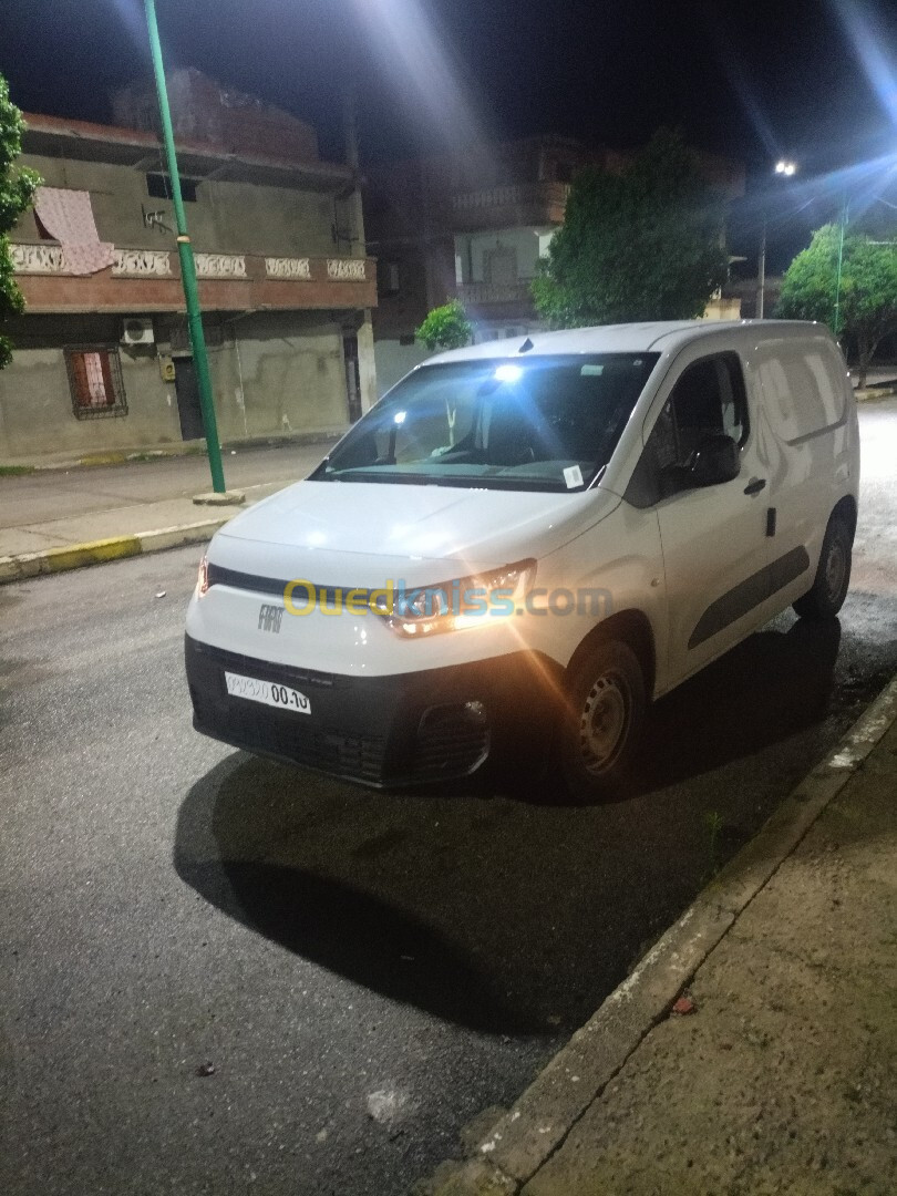 Fiat Doblo italie 2024 Italie