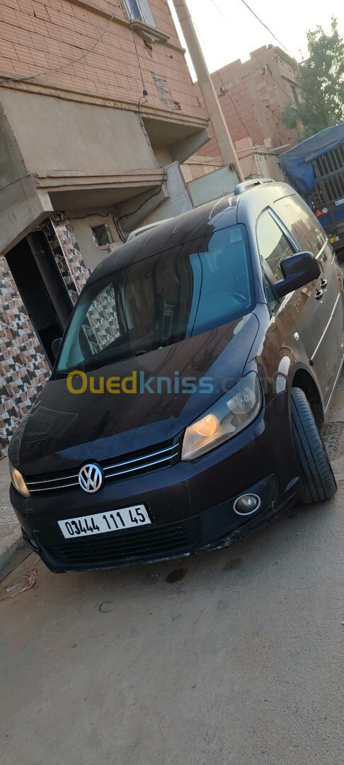 Volkswagen Caddy 2011 