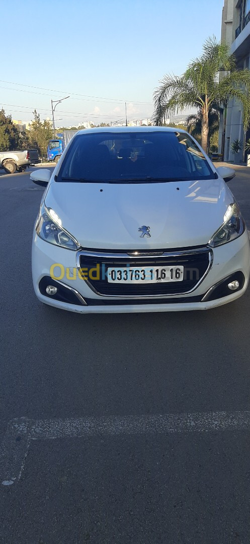 Peugeot 208 2016 Active Facelift