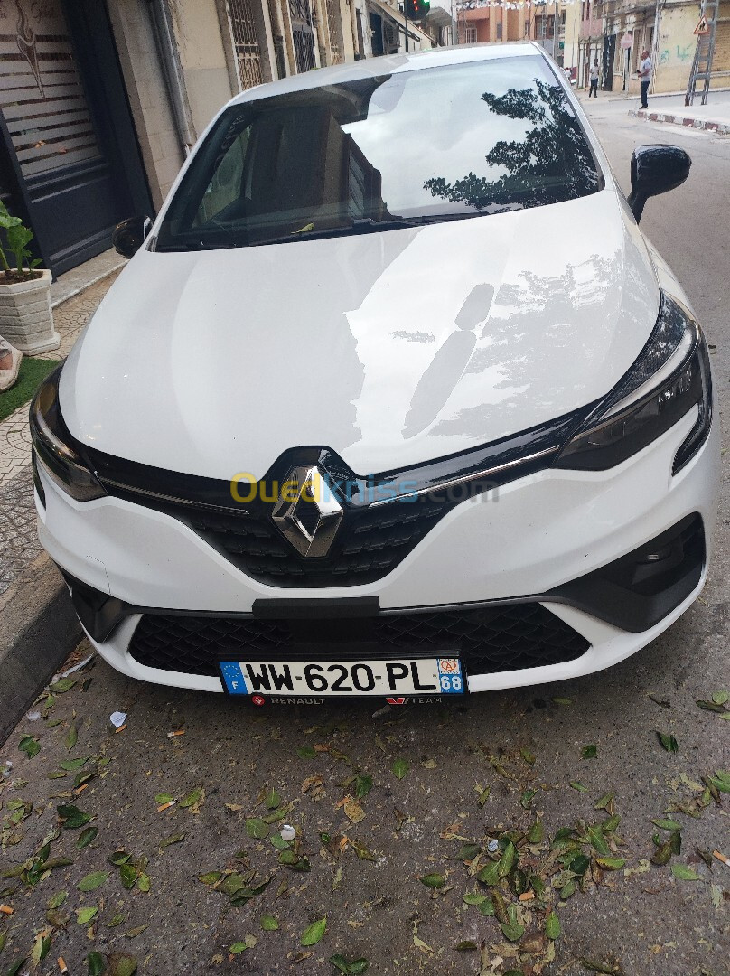 Renault Clio 2023 Rs line