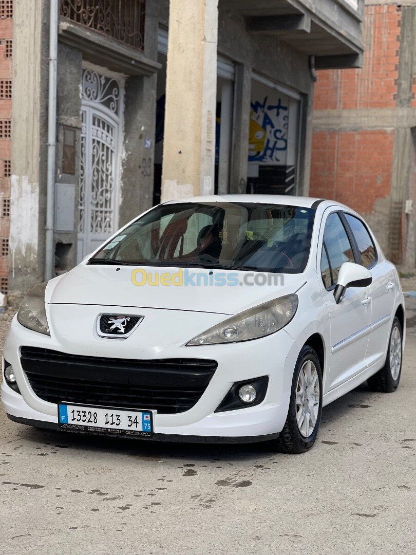 Peugeot 207 2013 +