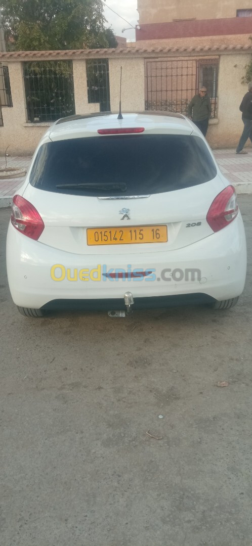 Peugeot 208 2015 Alluer