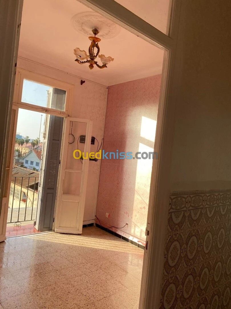 Vente Appartement F2 Alger Hussein dey