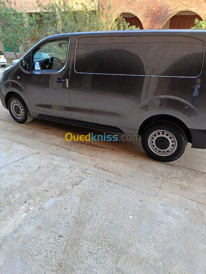 Fiat Scudo 2024 الجديدة