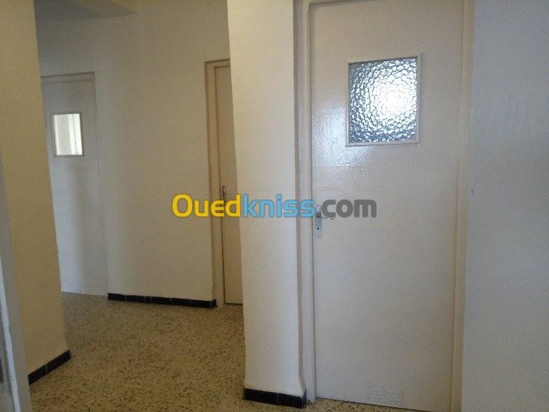 Location Appartement F4 Tipaza Kolea