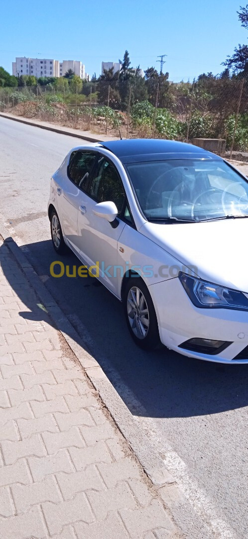 Seat Ibiza 2012 Fully +Toit ouvrant