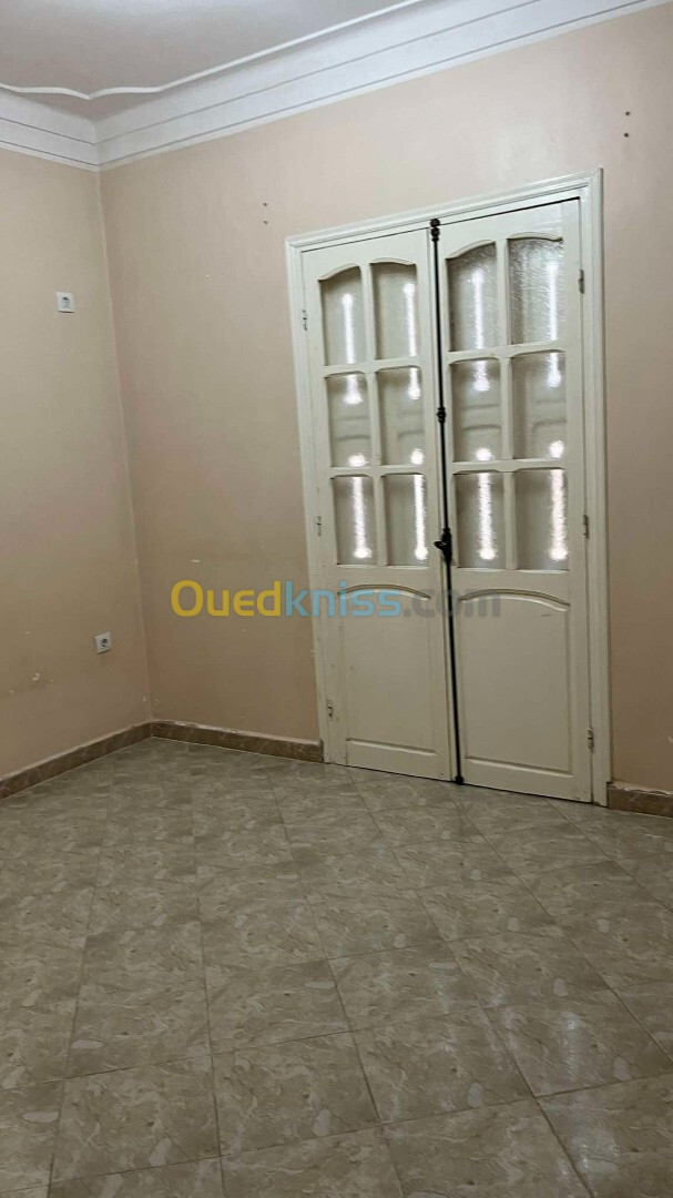 Location Appartement F3 Tipaza Kolea