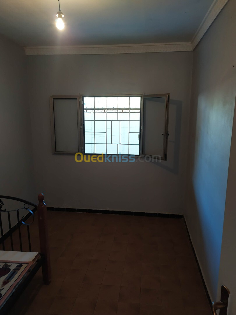 Location Appartement F4 Alger Bordj el bahri