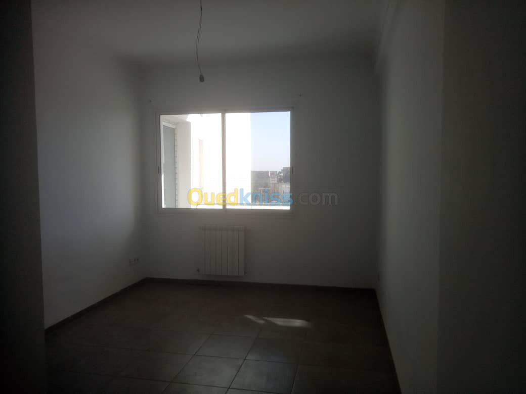 Location Appartement F4 Alger Birkhadem