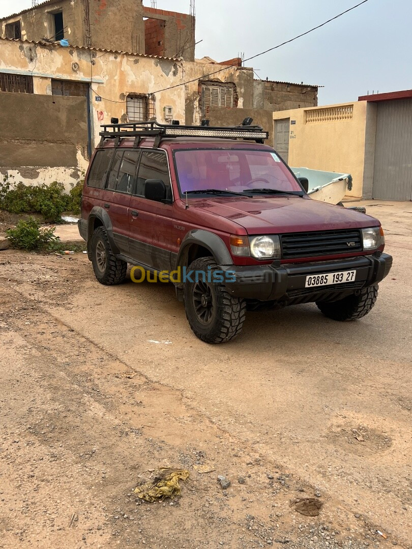 Mitsubishi Pajero Court 1993 Pajero Court