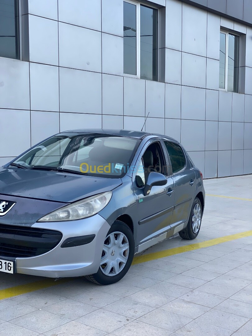 Peugeot 207 2008 207