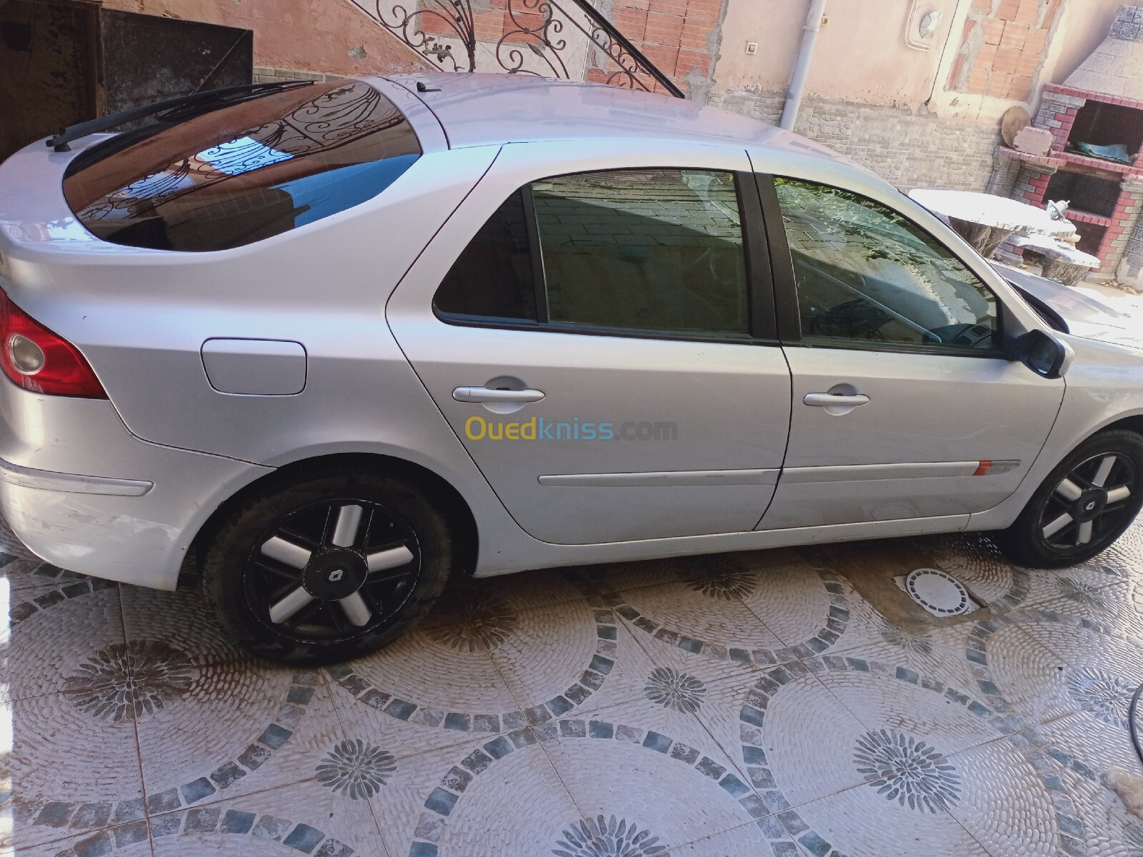 Renault Laguna 2 2003 130