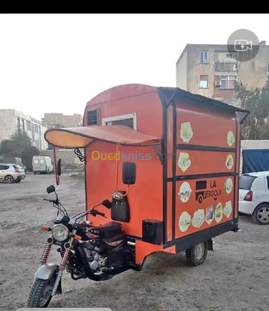 moto vms la 200 cc avec ça caravane fast food 