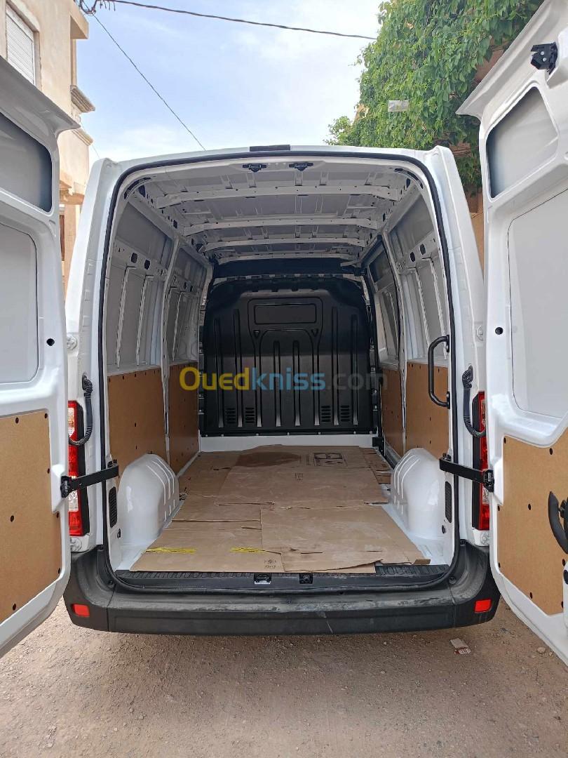 Renault Master 2023 