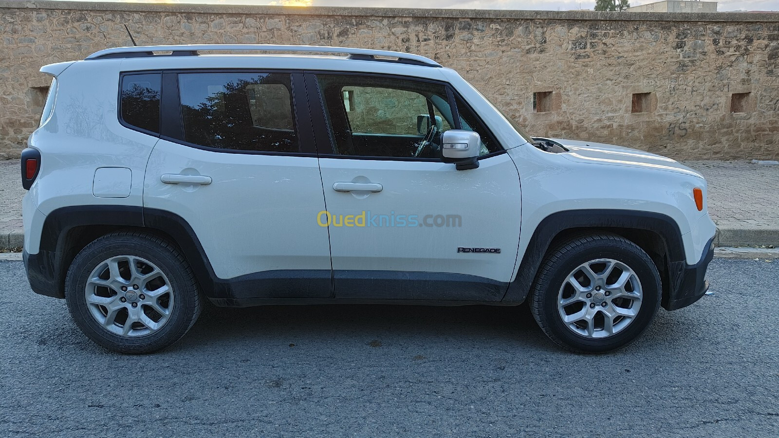 Jeep RENEGADE 2017 LIMITED