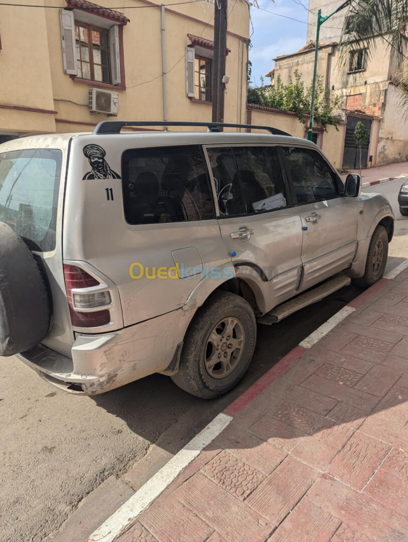 Mitsubishi Pajero Court 2002 Pajero Court