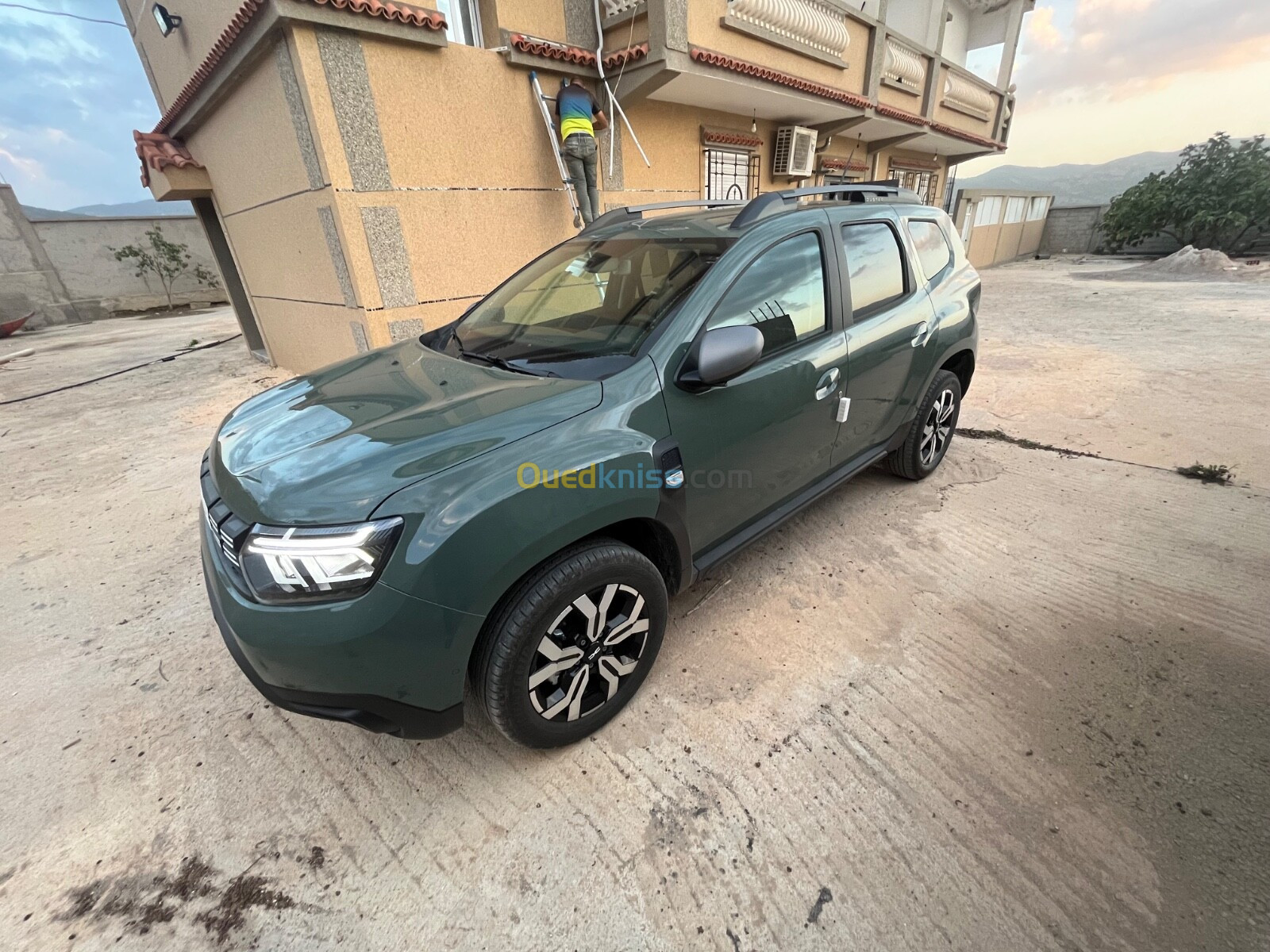 Dacia Duster 2024 Journée