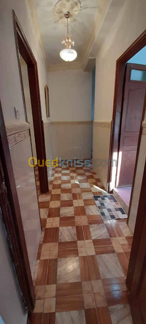 Location Appartement F4 Alger Draria