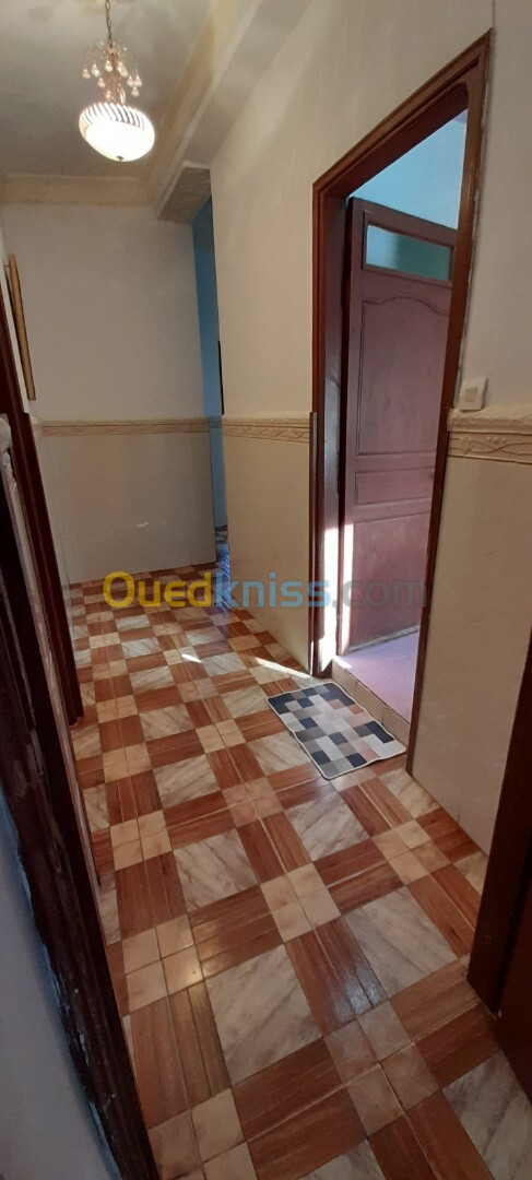 Location Appartement F4 Alger Draria