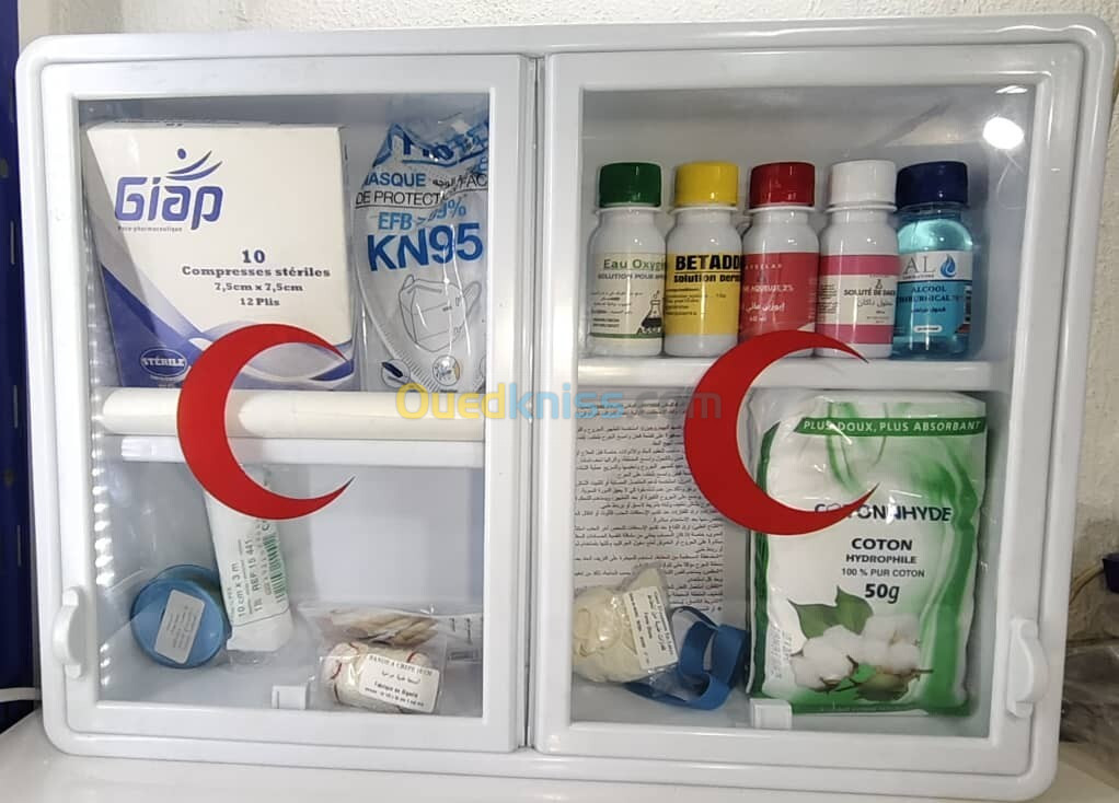 علبة اسعافات أولية حائطية boite pharmacie murale