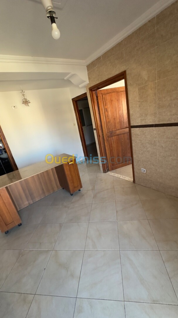 Location Appartement F3 Oran Bir el djir