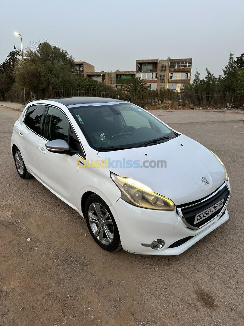 Peugeot 208 2015 