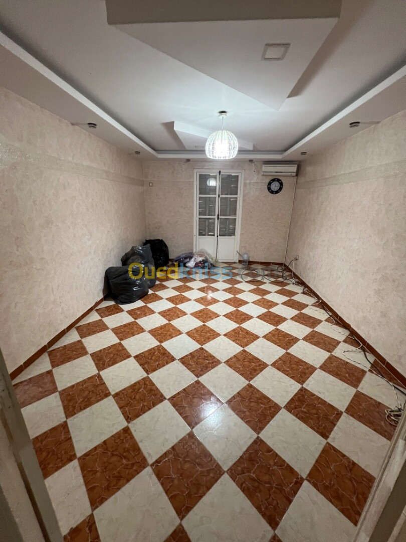 Location Appartement F3 Alger Ain benian