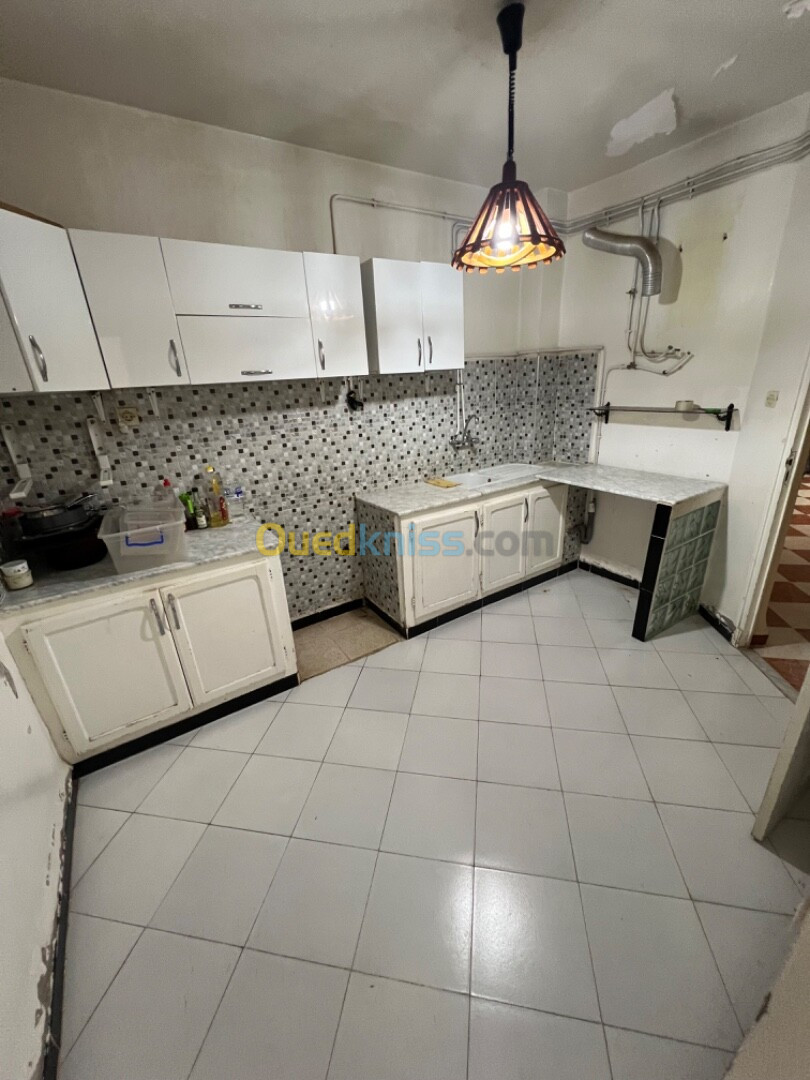 Location Appartement F3 Alger Ain benian