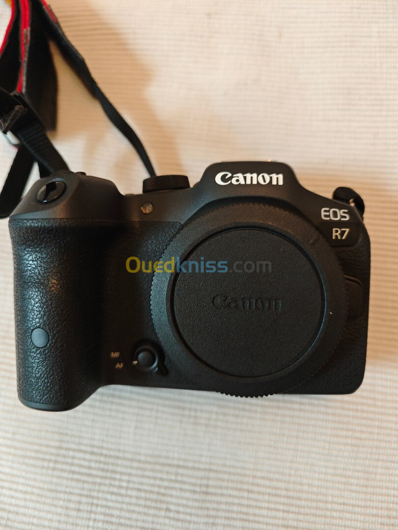 Canon EOS 