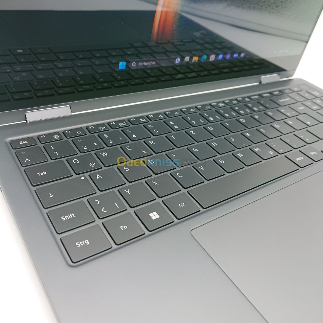 SAMSUNG GALAXY BOOK PRO 3 360degre 5G i7-1360P 16 GB LPDDR5 512 Go ssd 16 pouces WQXGA + AMOLED