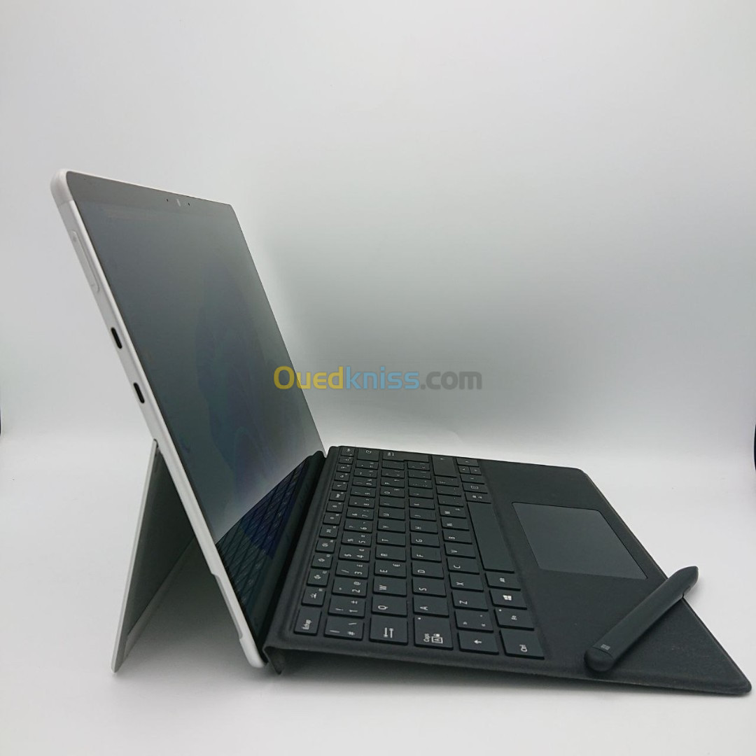 Microsoft Surface Pro X (LTE) Microsoft SQ 2 16 Go LPDDR4x 256 Go SSD 13 pouces 2880x1920 tactile