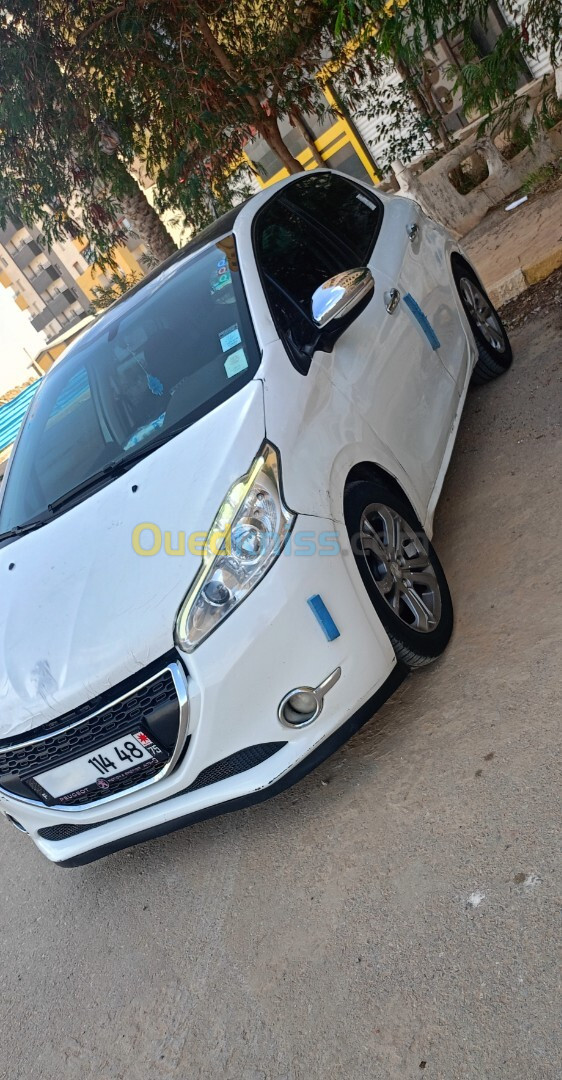 Peugeot 208 2014 Allure