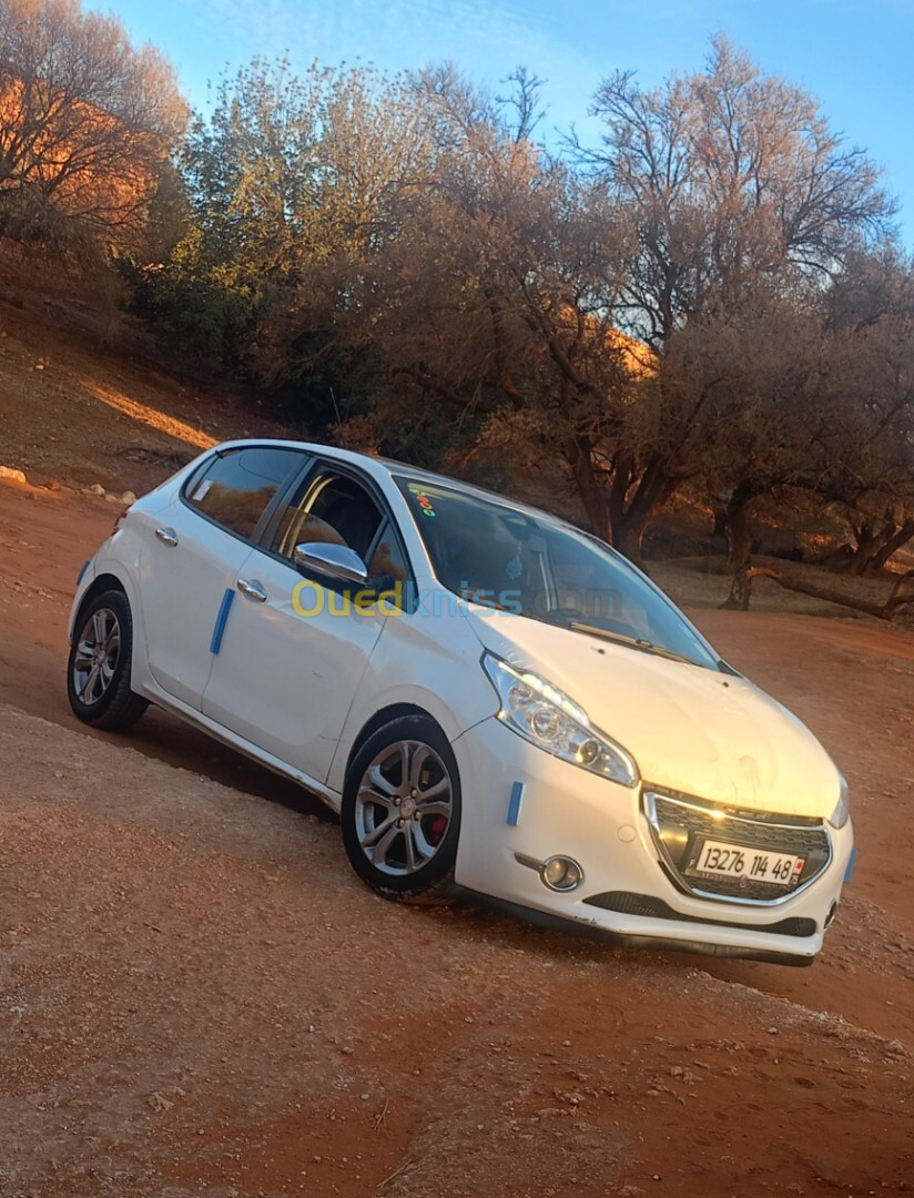 Peugeot 208 2014 Allure