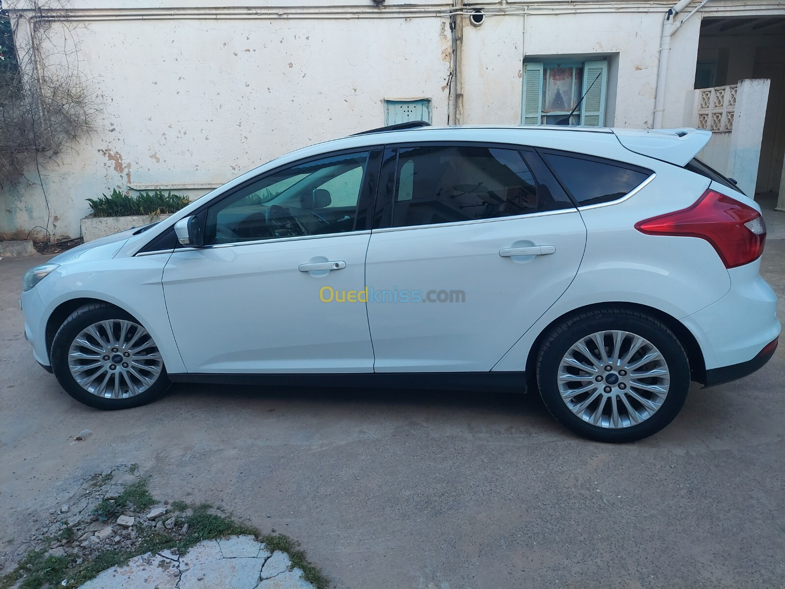 Ford Focus 5 portes 2014 Titanium