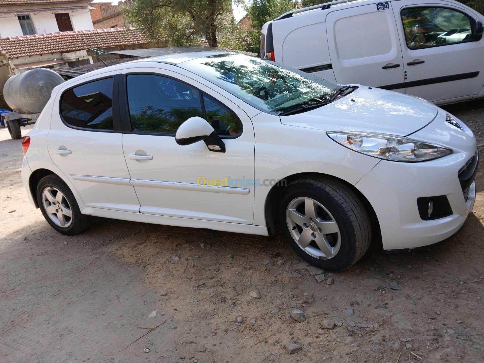 Peugeot 207 2012 