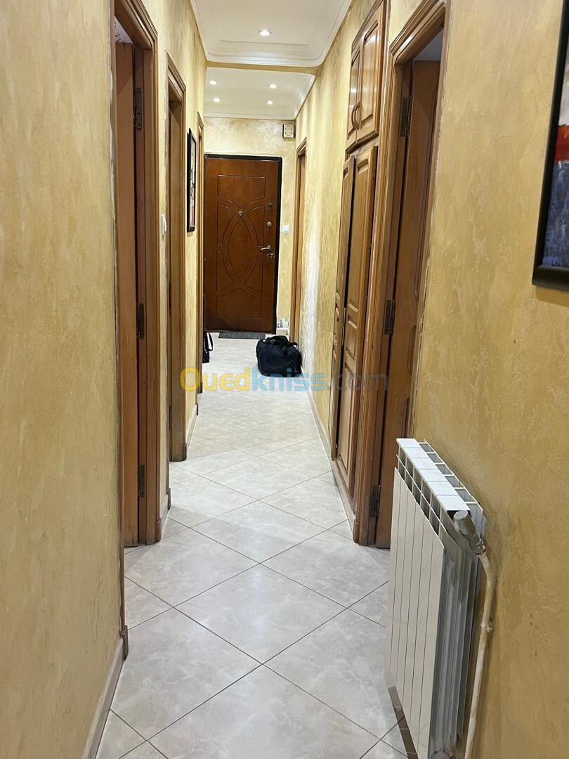 Location Appartement F4 Alger Bab ezzouar