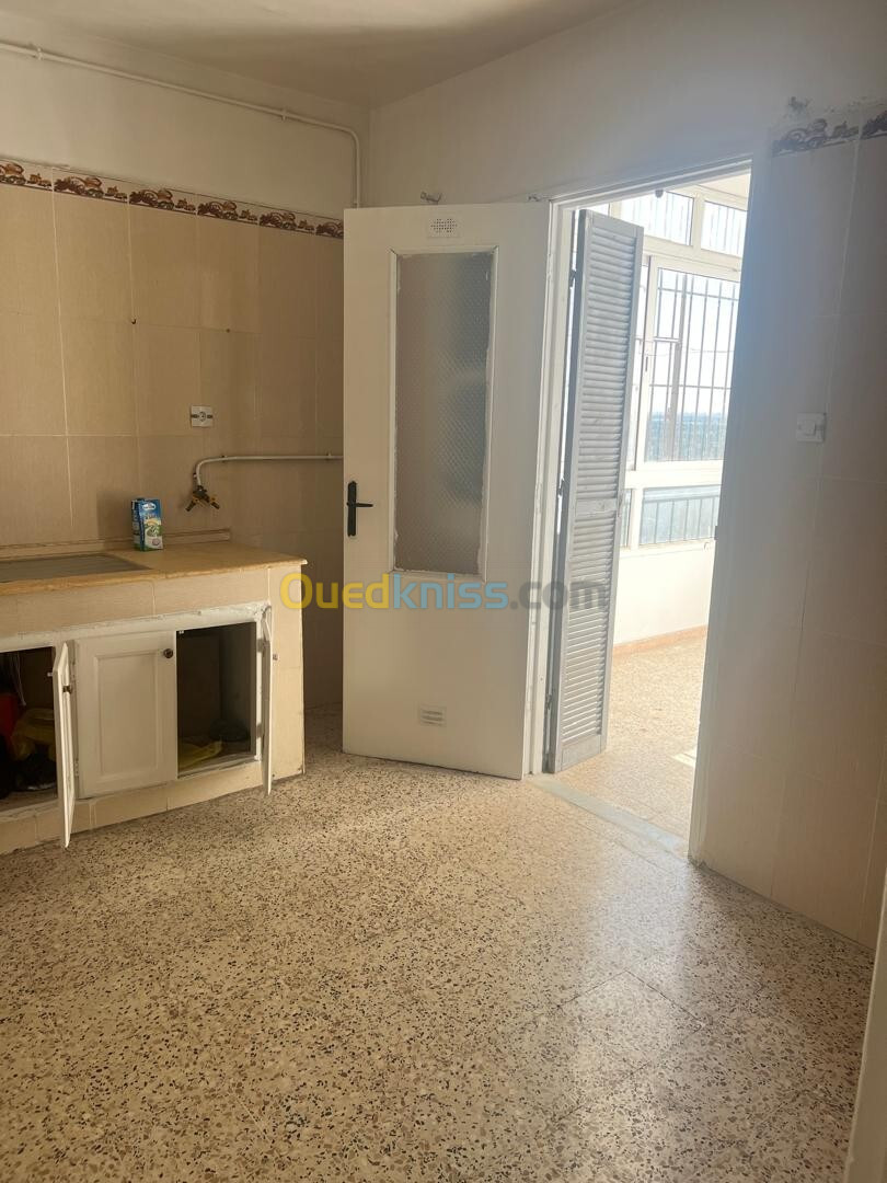 Location Appartement F4 Alger Hraoua