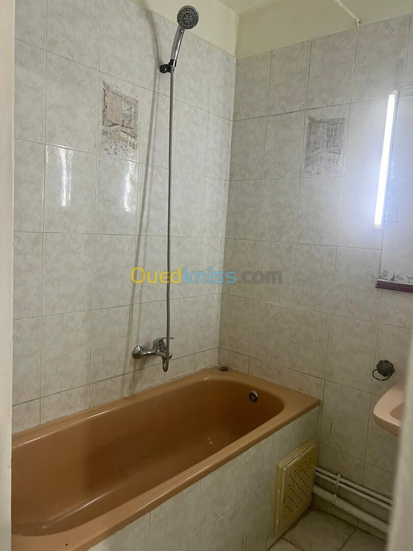 Location Appartement F3 Alger Bab ezzouar