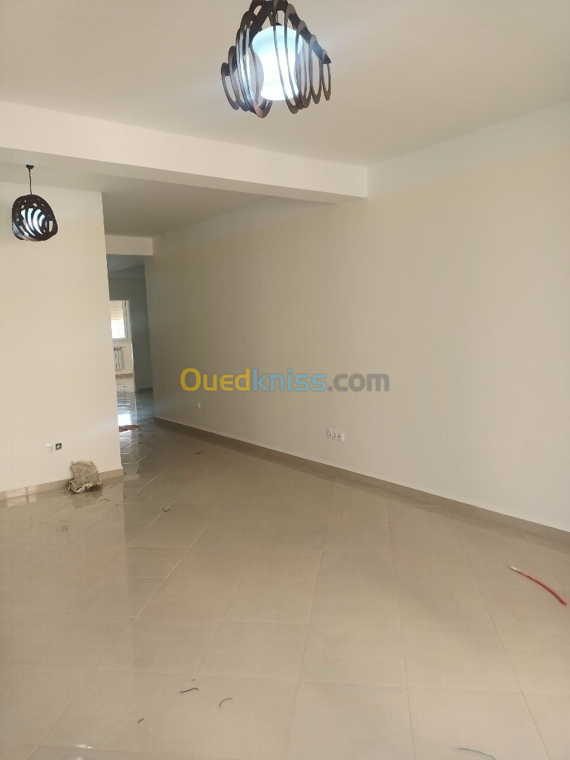 Location Appartement F4 Alger Souidania